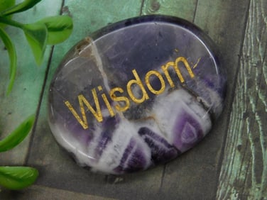 WISDOM CHEVRON AMETHYST PALM STONE ROCK STONE LAPIDARY SPECIMEN