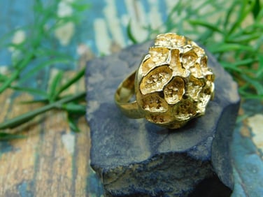 RING ROCK STONE LAPIDARY SPECIMEN