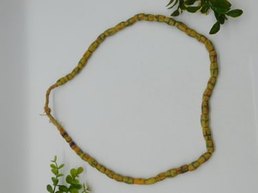 AFRICAN TRADE BEADS ROCK STONE LAPIDARY SPECIMEN