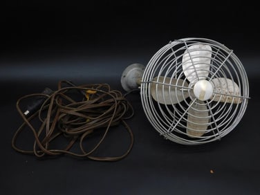 DELUXE CASCO FAN VINTAGE ANTIQUE