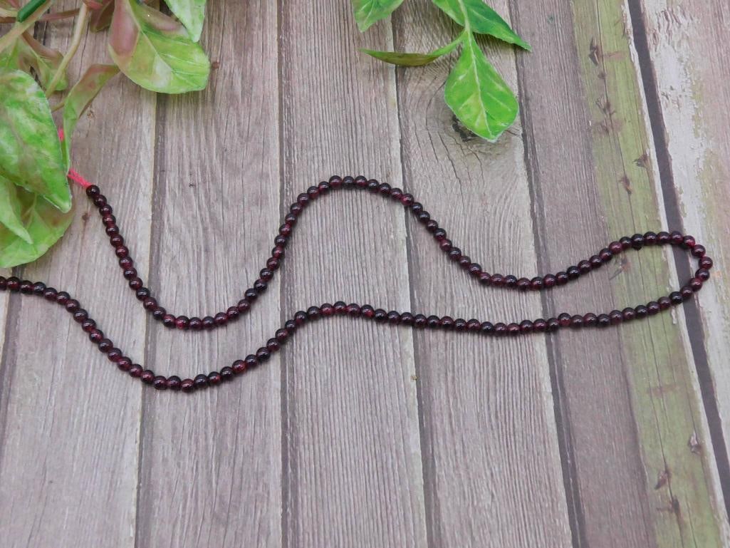 STONE BEADS Rock Stone Lapidary Specimen: STONE BEADS Rock Stone Lapidary Specimen