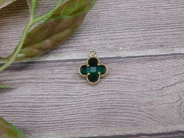Gold-Tone Clover-Shaped Pendant With Green Stone