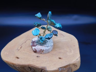Decorative Gemstone Wire Tree on Natural Wood Base