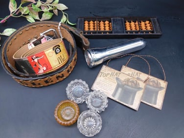 Collection of Miscellaneous Vintage Items and Accessories