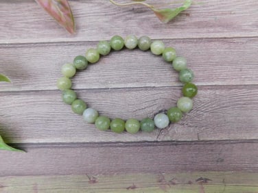 Green Stone Bead Stretch Bracelet