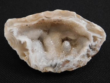 GEODE ROCK STONE LAPIDARY SPECIMEN