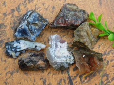 MIXED LOT ROCK STONE LAPIDARY SPECIMEN