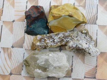 MIXED LOT ROCK STONE LAPIDARY SPECIMEN