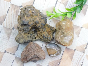 MIXED LOT ROCK STONE LAPIDARY SPECIMEN