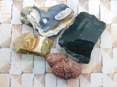 MIXED LOT ROCK STONE LAPIDARY SPECIMEN