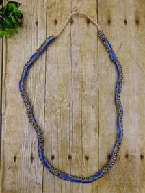 AFRICAN TRADE BEADS ROCK STONE LAPIDARY SPECIMEN