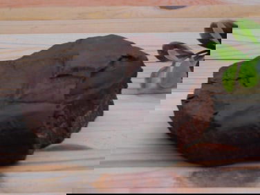 MARA MUMBA ROCK STONE LAPIDARY SPECIMEN