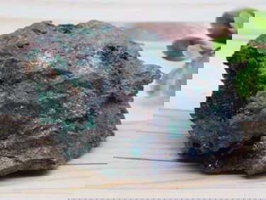 BROCHANTITE ROCK STONE LAPIDARY SPECIMEN