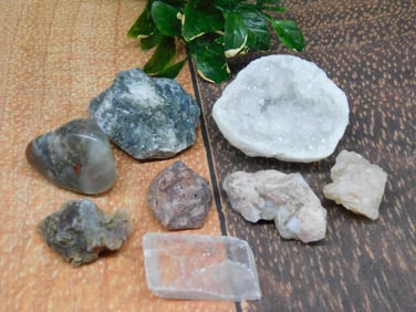 MIXED ROUGH LOT ROCK STONE LAPIDARY SPECIMEN