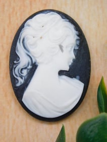 CAMEO CABOCHON ROCK STONE LAPIDARY SPECIMEN
