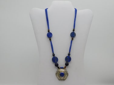 LAPIS LAZULI NECKLACE ROCK STONE LAPIDARY SPECIMEN