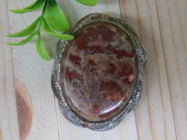 STONE BROOCH ROCK STONE LAPIDARY SPECIMEN