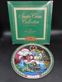 COPENHAGEN PORCELAIN SANTAS GIFTS COLLECTORS PLATE VINTAGE ANTIQUE