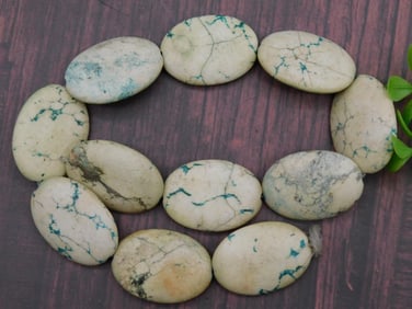 Strand of White and Green Howlite Oval Beads ROCK STONE LAPIDARY SPECIMEN