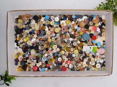Large Assorted Collection of Vintage Sewing Buttons