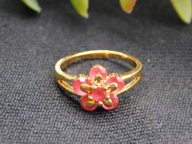 Gold-Toned Floral Ring, Size 5
