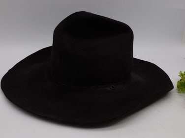 Black Felt Hat, Size 7 1/8, Classic Style