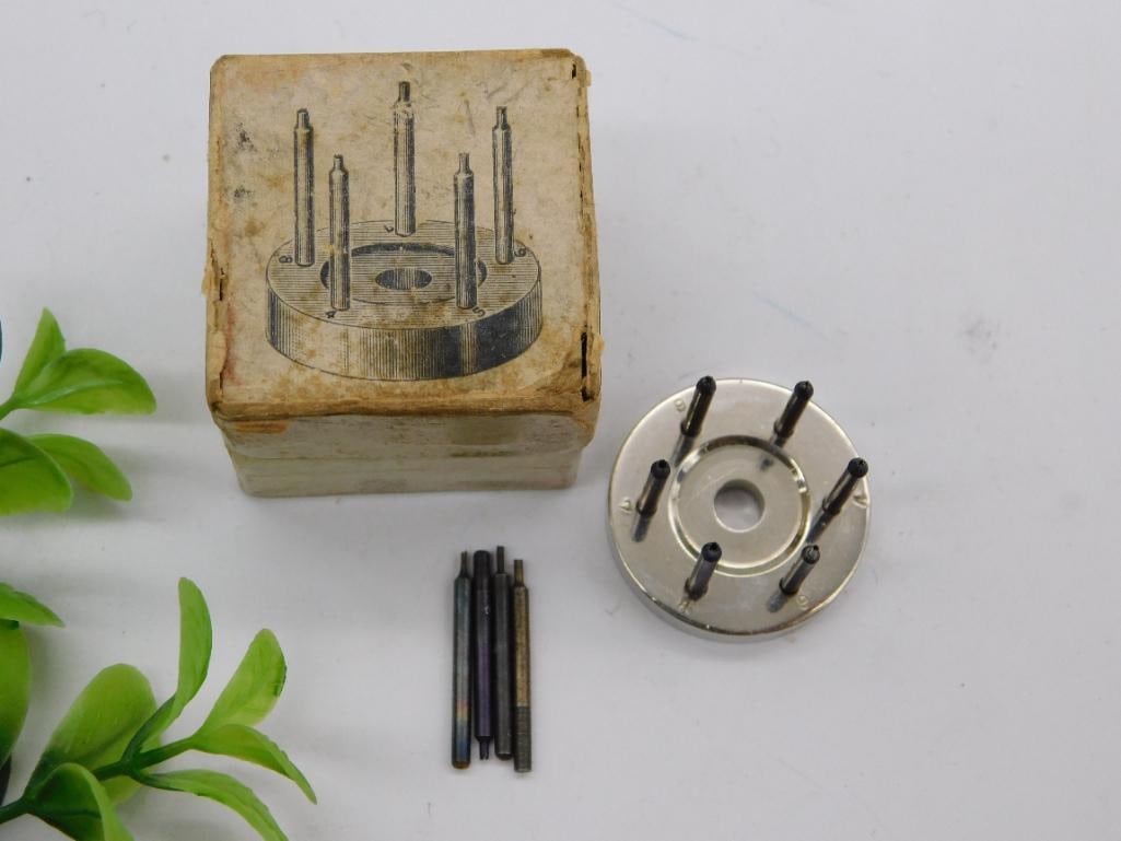 Vintage Metal Template Set with Original Box WATCHMAKER WATCHMAKING TOOL (1 of 1)