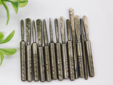 12 Metal Engraving Chisels in Assorted Sizes WATCHMAKING WATCHMAKER TOOLS