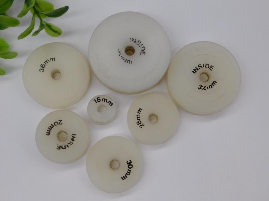 Seven White Round Plastic Spacers with Measurements WATCHMAKER WATCHMAKING TOOLS: Seven White Round Plastic Spacers with Measurements WATCHMAKER WATCHMAKING TOOLS