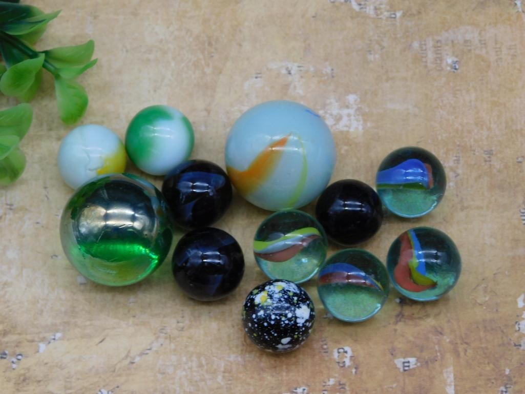 GLASS PLAYING MARBLES: GLASS PLAYING MARBLES