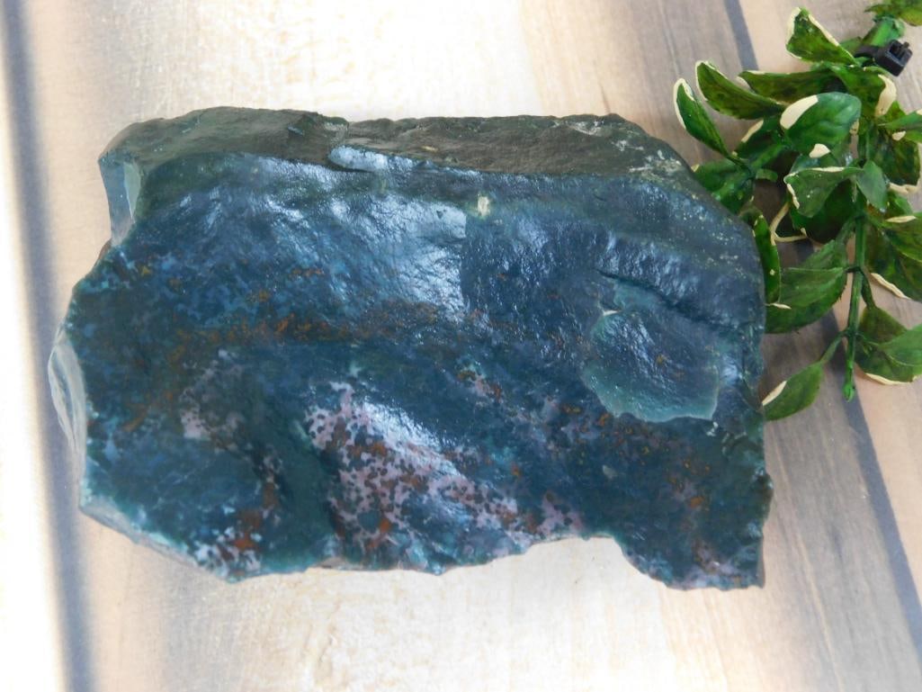 BLOODSTONE ROCK STONE LAPIDARY SPECIMEN: BLOODSTONE ROCK STONE LAPIDARY SPECIMEN