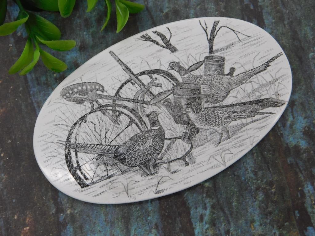 Scrimshaw Cabochon with Bird Design: Scrimshaw Cabochon with Bird Design