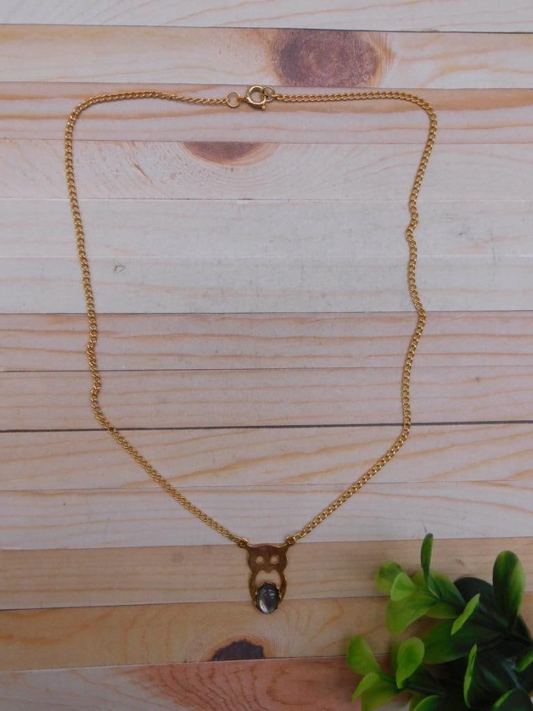 ABALONE BUTTERFLY NECKLACE ROCK STONE LAPIDARY SPECIMEN: ABALONE BUTTERFLY NECKLACE ROCK STONE LAPIDARY SPECIMEN