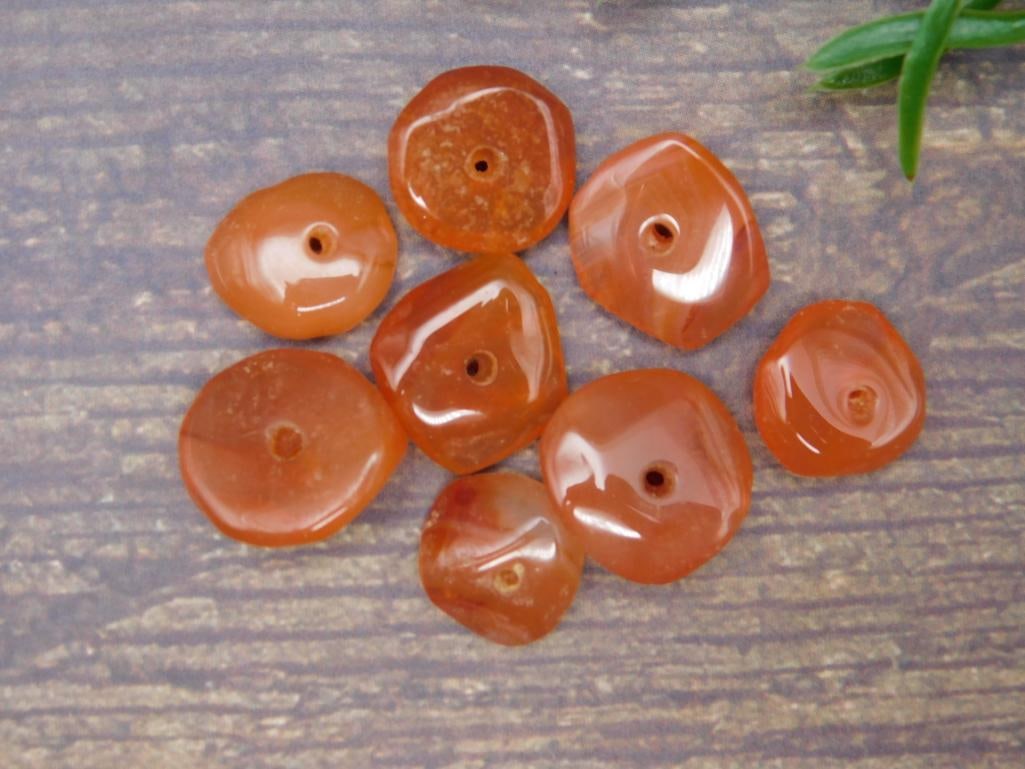 CARNELIAN BEADS ROCK STONE LAPIDARY SPECIMEN: CARNELIAN BEADS ROCK STONE LAPIDARY SPECIMEN