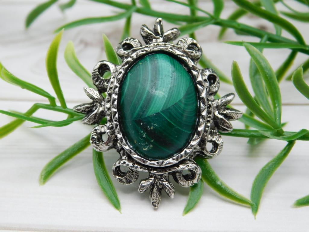 MALACHITE PENDANT ROCK STONE LAPIDARY SPECIMEN: MALACHITE PENDANT ROCK STONE LAPIDARY SPECIMEN