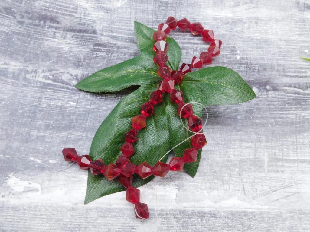 GENUINE STONE BEADS ROCK STONE LAPIDARY SPECIMEN: GENUINE STONE BEADS ROCK STONE LAPIDARY SPECIMEN