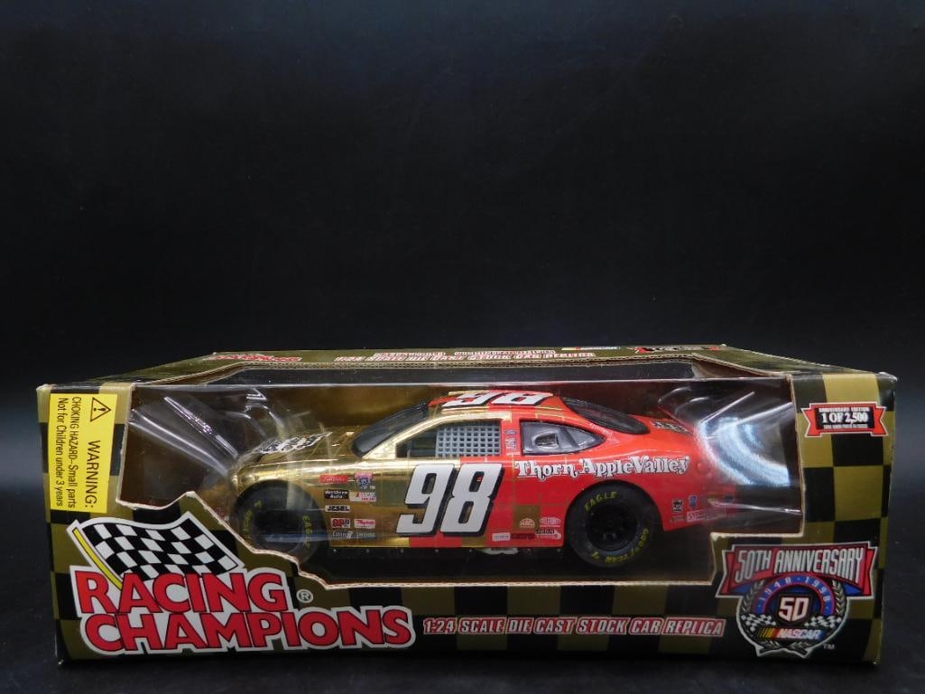 Racing Champions 1:24 Die-Cast Stock Car Replica: Racing Champions 1:24 Die-Cast Stock Car Replica
