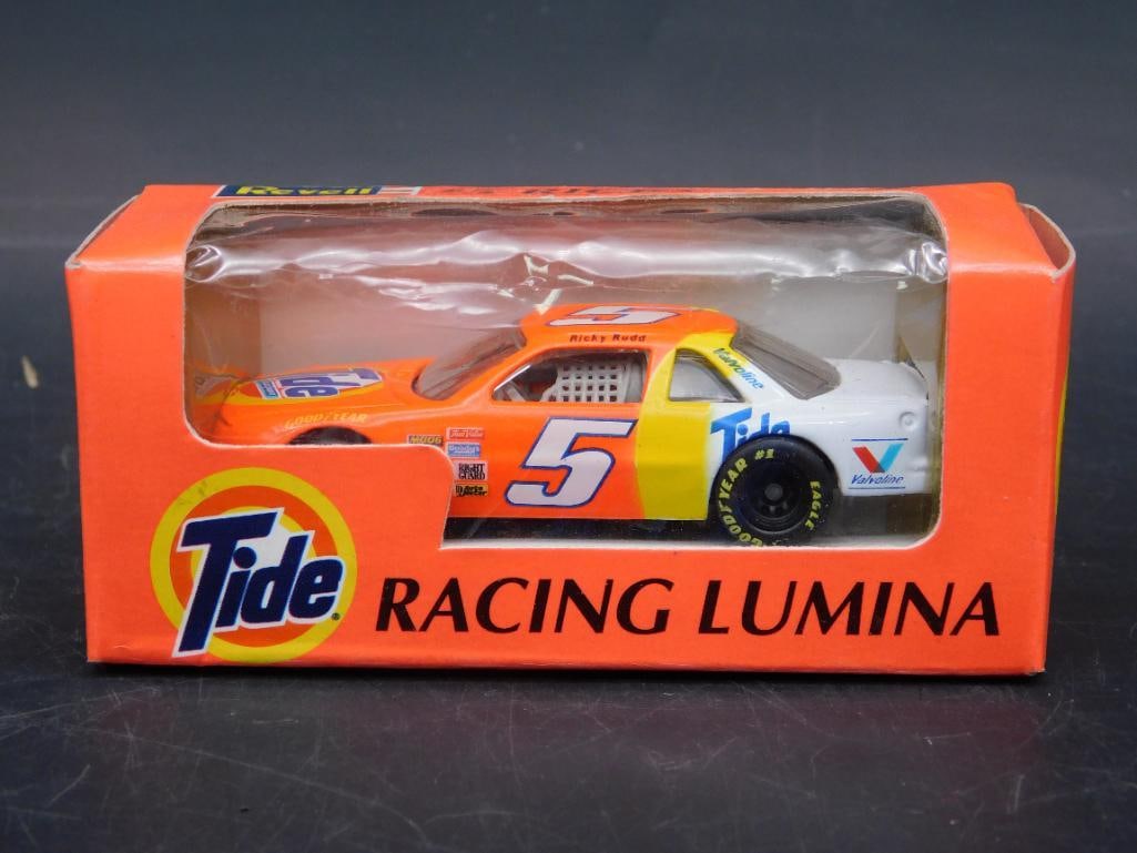 Tide Racing Lumina 1:64 Scale Limited Edition Die-Cast: Tide Racing Lumina 1:64 Scale Limited Edition Die-Cast