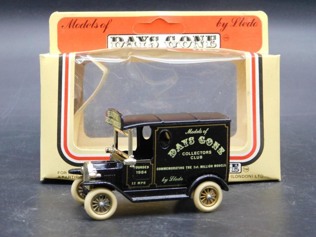 Days Gone Models by Lledo Collectors Club Van with Box: Days Gone Models by Lledo Collectors Club Van with Box