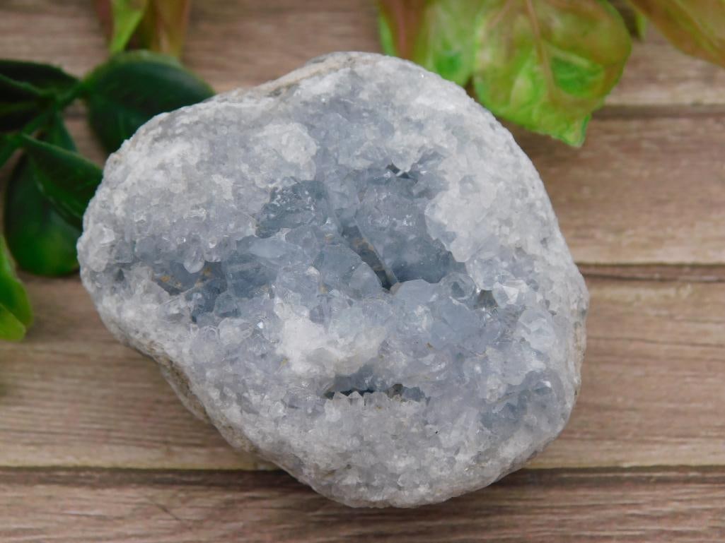CELESTITE ROCK STONE LAPIDARY SPECIMEN: CELESTITE ROCK STONE LAPIDARY SPECIMEN
