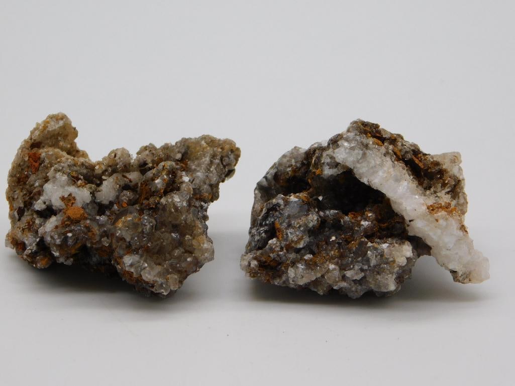 DRUZY CHALCEDONY ROCK STONE LAPIDARY SPECIMEN: DRUZY CHALCEDONY ROCK STONE LAPIDARY SPECIMEN