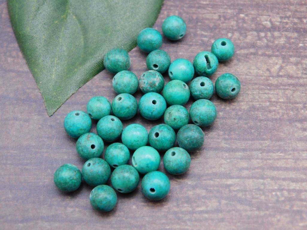 BEADS ROCK STONE LAPIDARY SPECIMEN: BEADS ROCK STONE LAPIDARY SPECIMEN