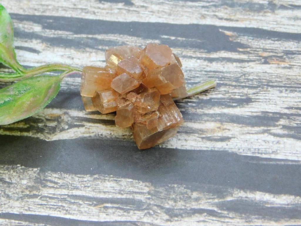 ARAGONITE ROCK STONE LAPIDARY SPECIMEN: ARAGONITE ROCK STONE LAPIDARY SPECIMEN