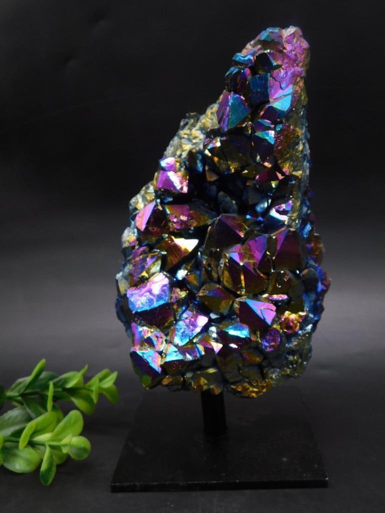 TITANIUM AMETHYST DISPLAY ROCK STONE LAPIDARY SPECIMEN: TITANIUM AMETHYST DISPLAY ROCK STONE LAPIDARY SPECIMEN