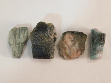 TOURMALINE ROCK STONE LAPIDARY SPECIMEN