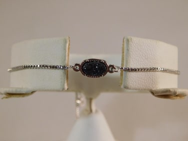 GENUINE STONE CABOCHON PENDANT ADJUSTABLE BRACELET