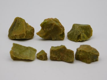 GREEN OPAL ROCK STONE LAPIDARY SPECIMEN