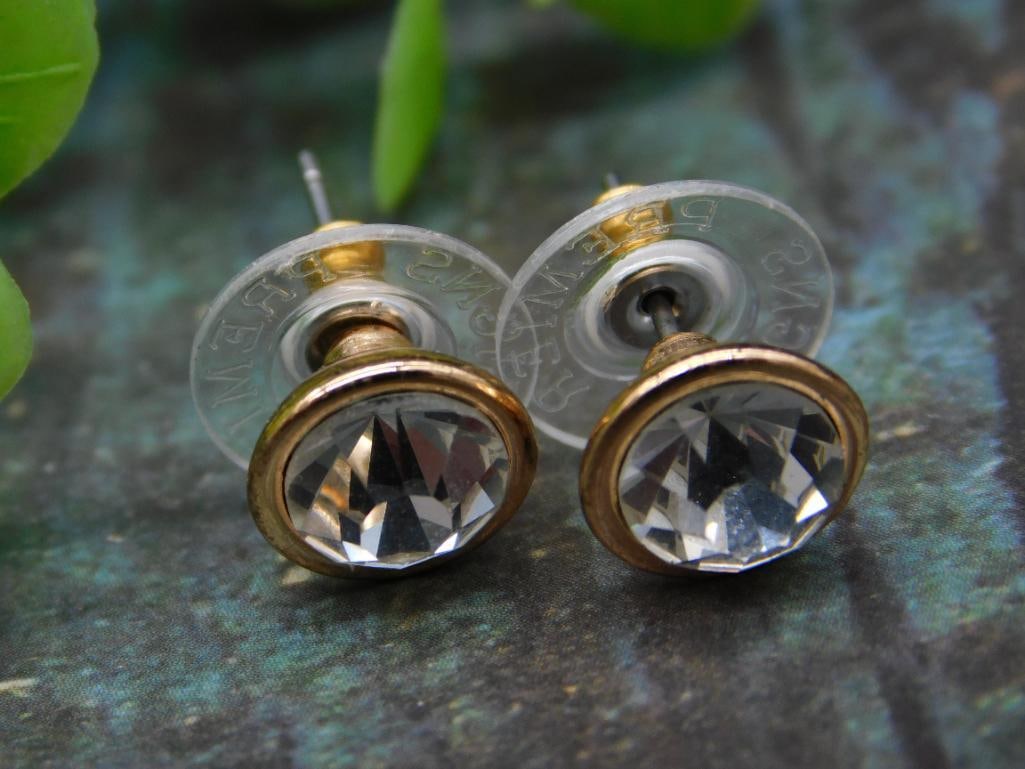 Vintage Gold-Tone Rhinestone Post Earrings: Vintage Gold-Tone Rhinestone Post Earrings