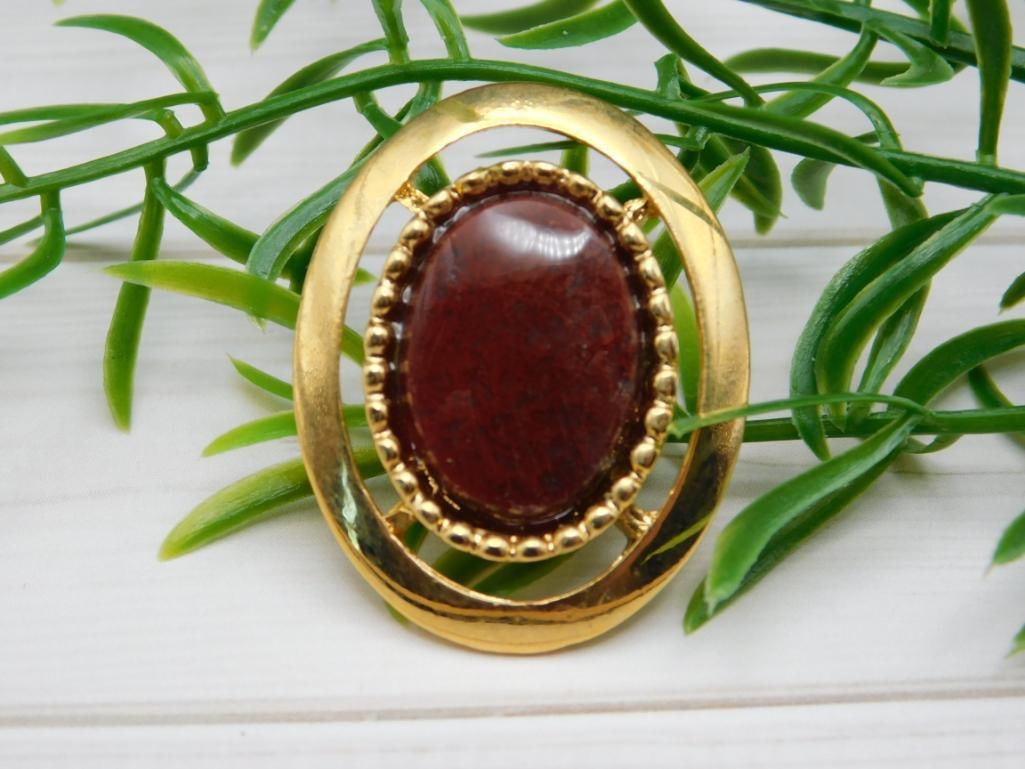 BRECCIATED JASPER PENDANT ROCK STONE LAPIDARY SPECIMEN: BRECCIATED JASPER PENDANT ROCK STONE LAPIDARY SPECIMEN