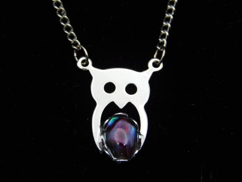 ABALONE STONE OWL PENDANT NECKLACE ROCK STONE LAPIDARY SPECIMEN: ABALONE STONE OWL PENDANT NECKLACE ROCK STONE LAPIDARY SPECIMEN